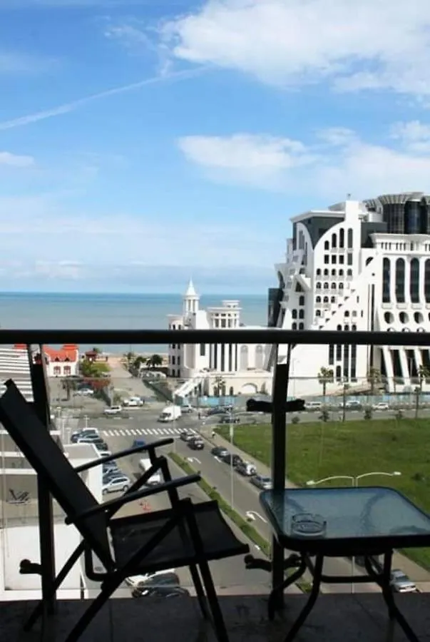 Apartment With Sea View Batumi